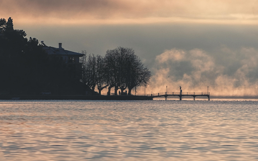 A Lake at Dawn from Chrome web store to be run with OffiDocs Chromium online A Lake at Dawn from Chrome web store to be run with OffiDocs Chromium online