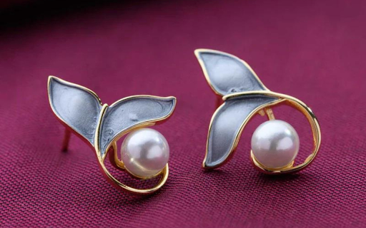 Fishtail earrings from Chrome web store to be run with OffiDocs Chromium online Fishtail earrings from Chrome web store to be run with OffiDocs Chromium online