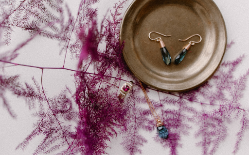 Gemstone jewelry set from Chrome web store to be run with OffiDocs Chromium online Gemstone jewelry set from Chrome web store to be run with OffiDocs Chromium online