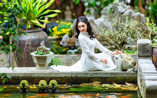 Girl by the aquarium from Chrome web store to be run with OffiDocs Chromium online Girl by the aquarium from Chrome web store to be run with OffiDocs Chromium online