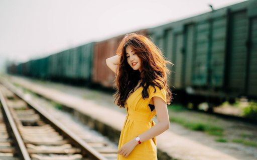 Girl in yellow dress from Chrome web store to be run with OffiDocs Chromium online Girl in yellow dress from Chrome web store to be run with OffiDocs Chromium online
