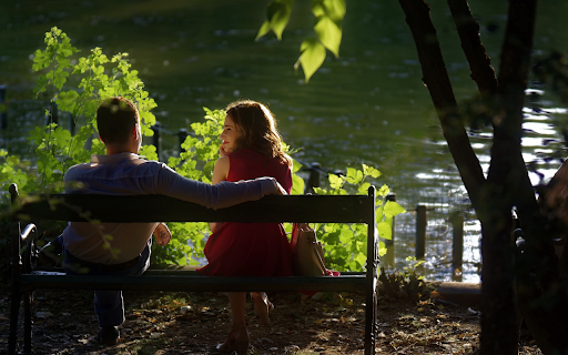 Happy couple by the lake from Chrome web store to be run with OffiDocs Chromium online Happy couple by the lake from Chrome web store to be run with OffiDocs Chromium online