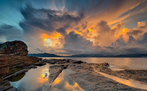 Hong Kong with yellow and dark blue sky from Chrome web store to be run with OffiDocs Chromium online Hong Kong with yellow and dark blue sky from Chrome web store to be run with OffiDocs Chromium online