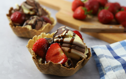 Ice Cream and Strawberries in Wafer Cups from Chrome web store to be run with OffiDocs Chromium online Ice Cream and Strawberries in Wafer Cups from Chrome web store to be run with OffiDocs Chromium online