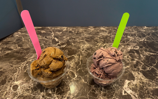 Ice cream cup with pink and blue spoon from Chrome web store to be run with OffiDocs Chromium online Ice cream cup with pink and blue spoon from Chrome web store to be run with OffiDocs Chromium online