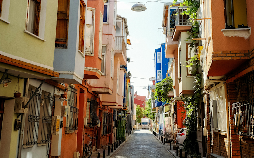 Landscape Photography of a Narrow Street from Chrome web store to be run with OffiDocs Chromium online Landscape Photography of a Narrow Street from Chrome web store to be run with OffiDocs Chromium online