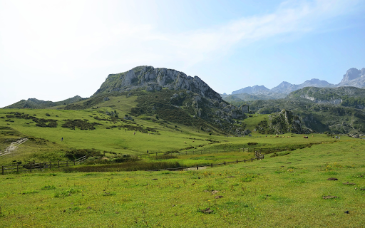 Mountains and green grass hills from Chrome web store to be run with OffiDocs Chromium online Mountains and green grass hills from Chrome web store to be run with OffiDocs Chromium online