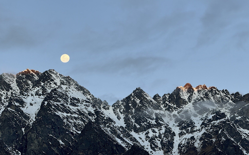 New moon on top of the mountain from Chrome web store to be run with OffiDocs Chromium online New moon on top of the mountain from Chrome web store to be run with OffiDocs Chromium online