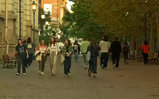 Young people on the street from Chrome web store to be run with OffiDocs Chromium online Young people on the street from Chrome web store to be run with OffiDocs Chromium online